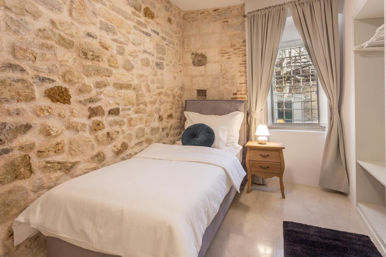 Lola Apartments - Zf Hvar Hvar Town Esterno foto